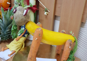 "Na straganie" - prace konkursowe: z cukini, ziemniaka, marchewki