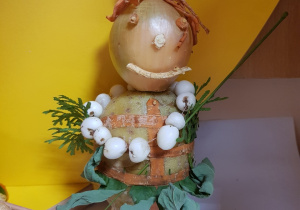 "Na straganie" - prace konkursowe: z cebuli, ziemniaka