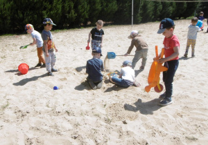 zabawy w piasku
