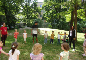 zajęcia Capoeira w ogrodzie przedszkolnym - Smyki