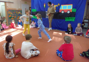 Juniorzy na Capoeira w piżamach