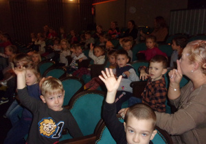 dzieci w Teatrze Piccolo