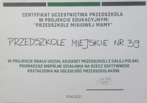certyfikat uczestnictwa przedszkola w projekcie edkacyjnym "Przedszkole Misiowej mamy"